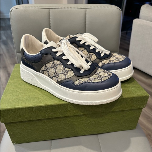Gucci Men's GG sneaker size 8 1/2 - Picture 1 of 10